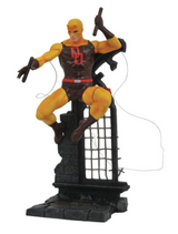 DIAMOND SELECT TOYS Marvel Gallery: Yellow Daredevil PVC Figure