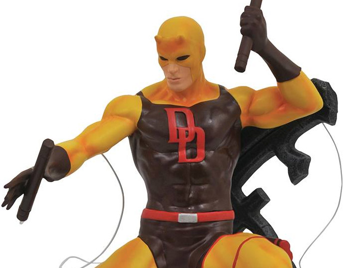 DIAMOND SELECT TOYS Marvel Gallery: Yellow Daredevil PVC Figure